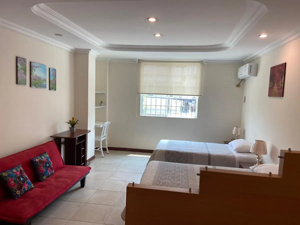 Doral Suite ¡Cerca Del Aeropuerto! Guayaquil Daire